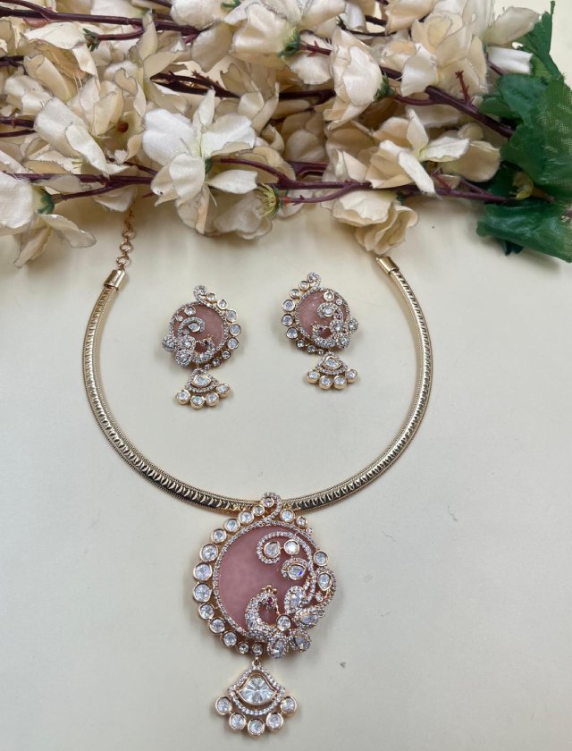 Pendant 1